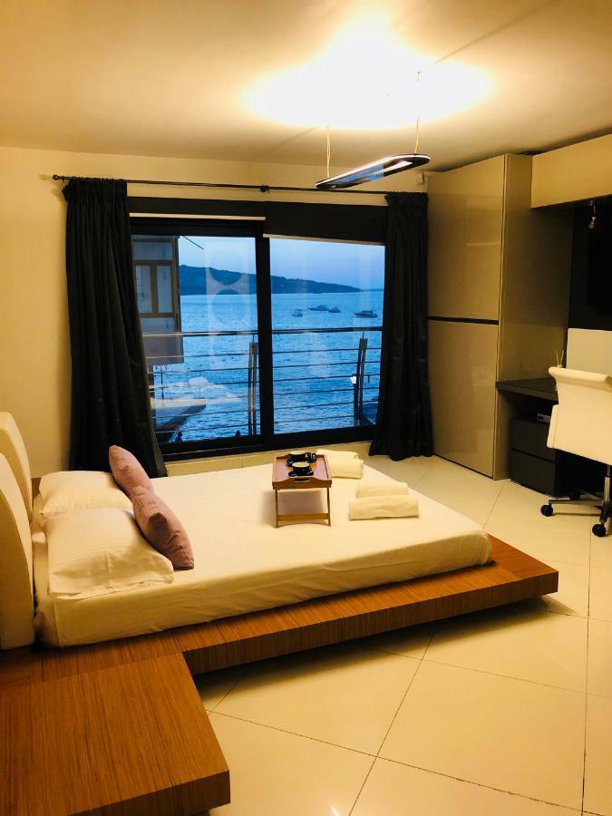 Appartamento Window On The Sea St. Paul's Bay Esterno foto